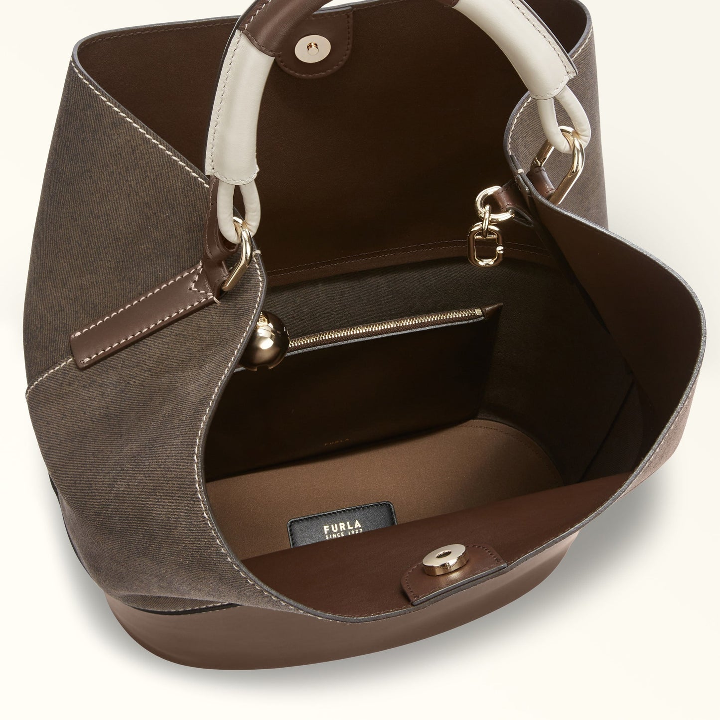 Furla Sfera M Bucket Bag 32