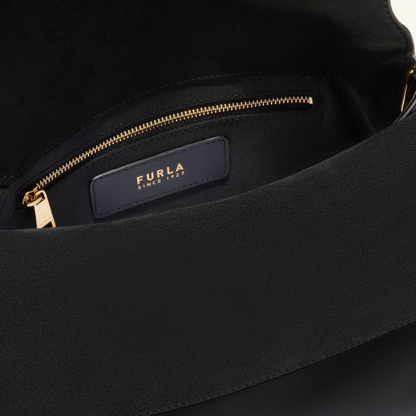 Furla Domus S Shoulder Bag 27