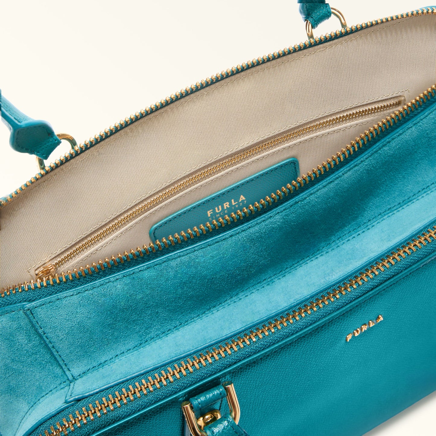 Furla Giulia M Boston Bag